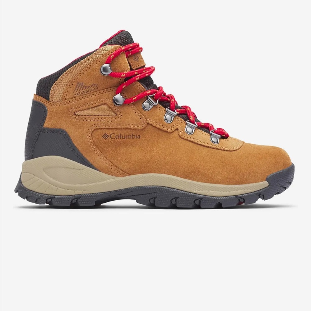 Columbia// Newton Ridge Plus waterproof amped